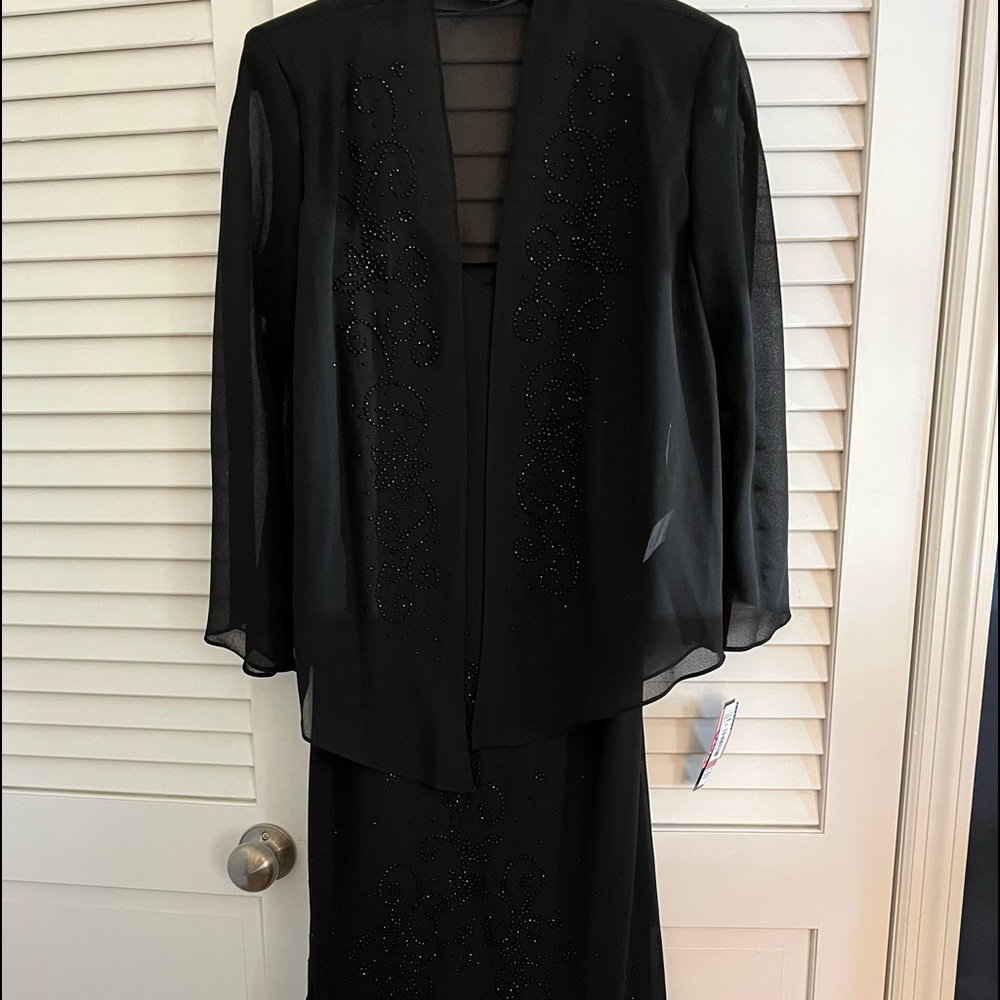 R&M Richard’s long evening mother of the bride gown dress black
